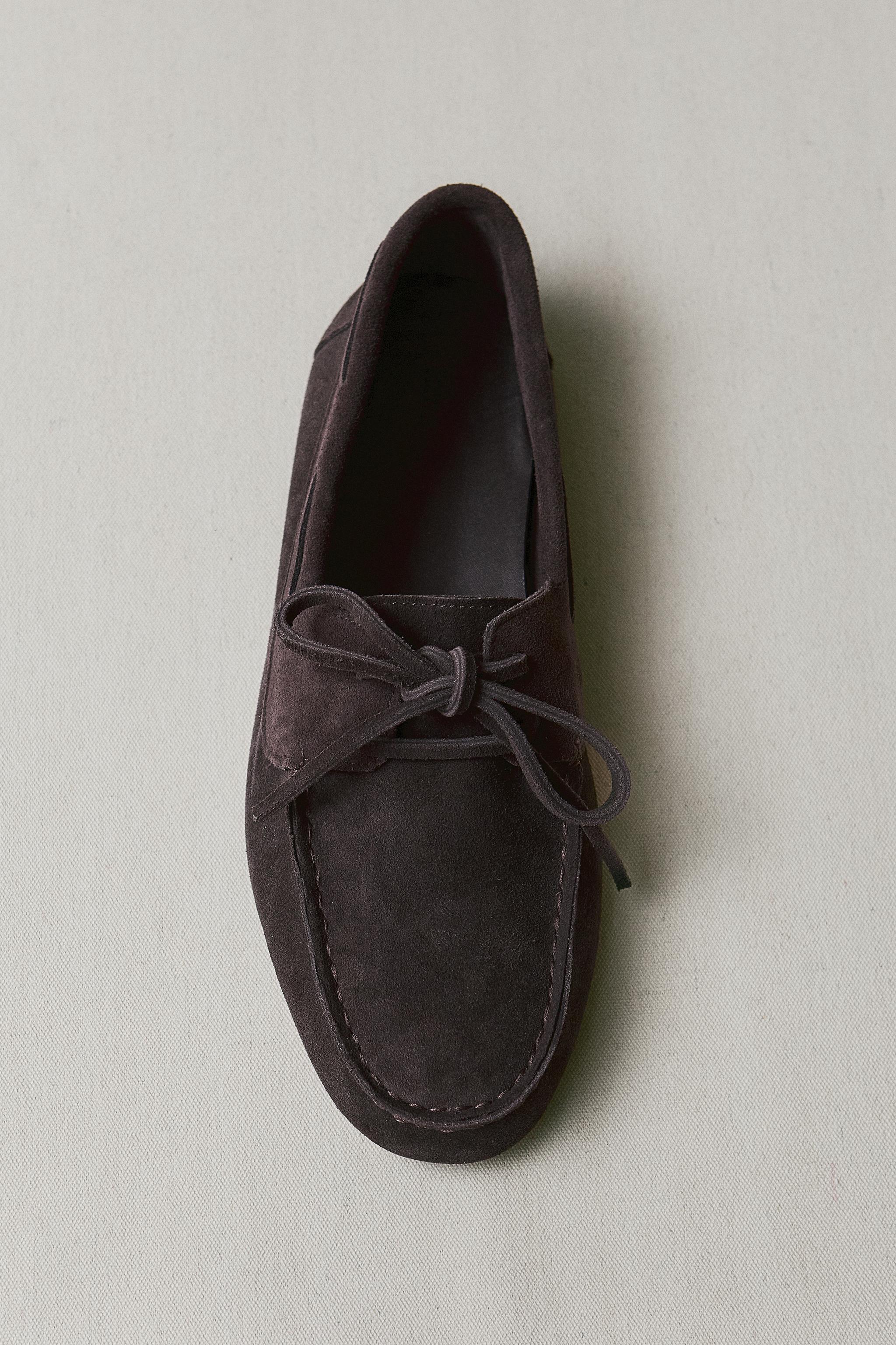 LEATHER LOAFERS